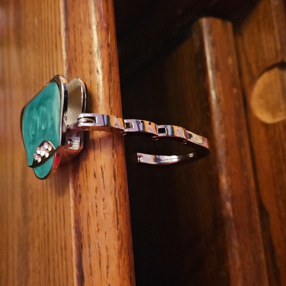 Green and Silver Bag Hook, Keeps your purse/bag off the floor, New In Box - Picture 7 of 8